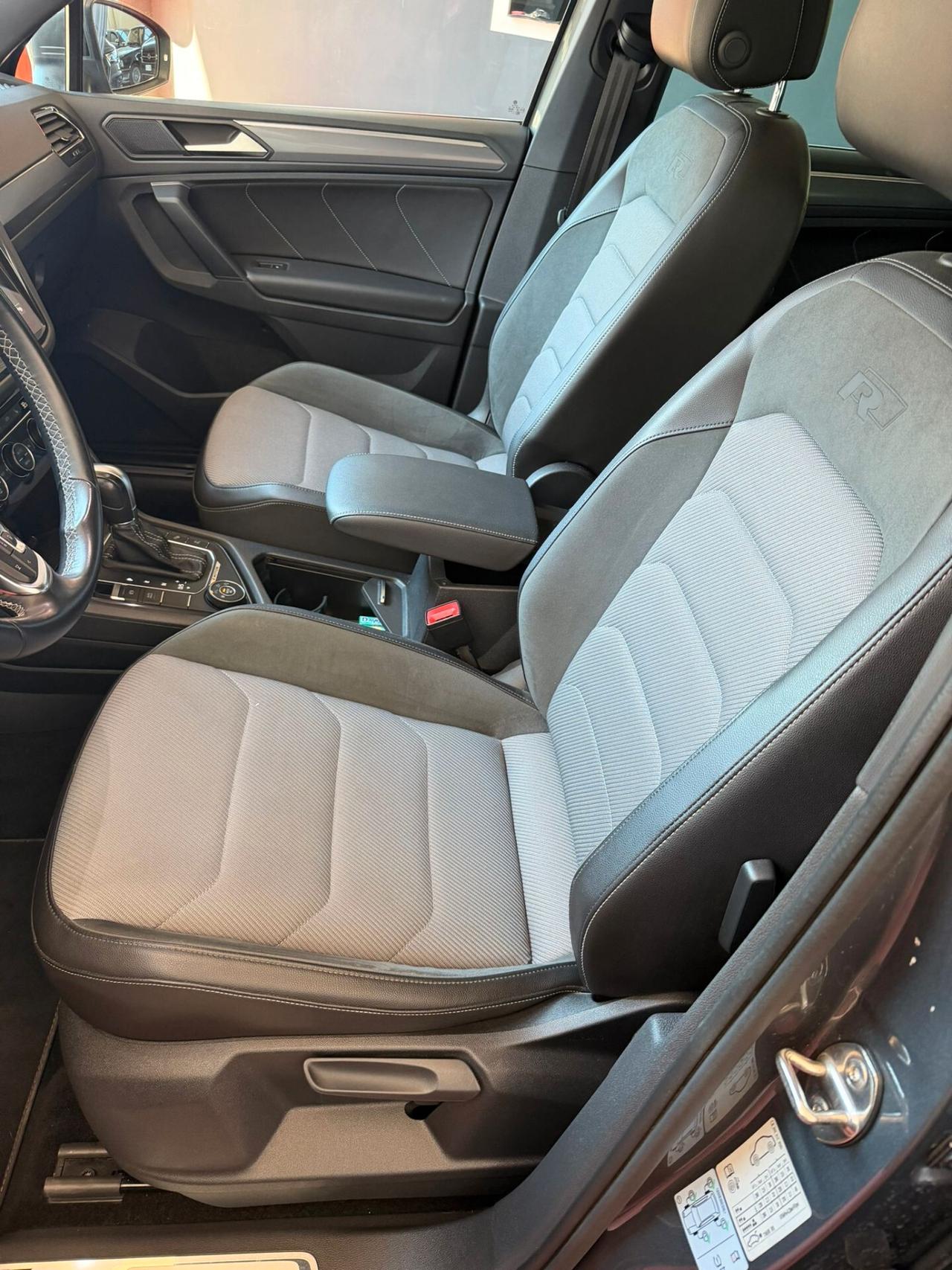 Volkswagen Tiguan VW 2.0 TDI DSG 4MOTION SPORT 150 CV TETTO PANORAMICO