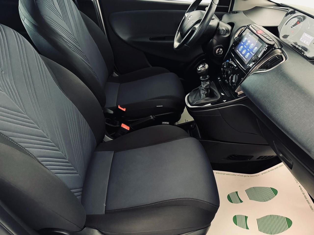 Lancia Ypsilon 1.2 69 CV 5 porte GPL Ecochic Gold