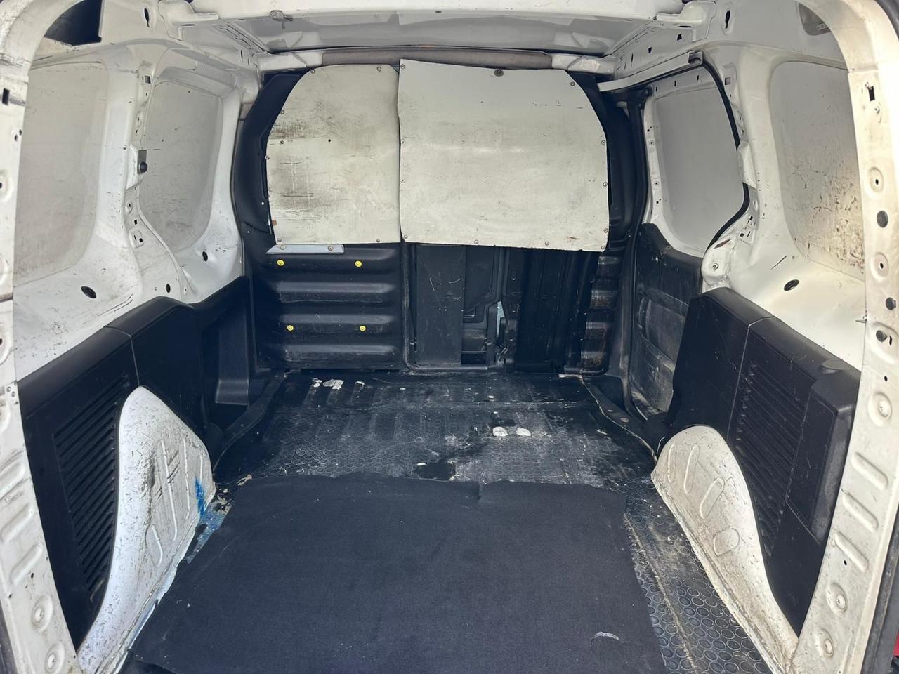 PEUGEOT PARTNER 1.6 Diesel-3 Posti-IVA Esposta compresa