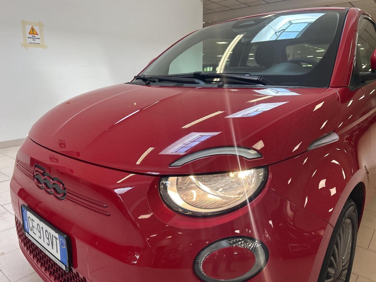 Fiat 500e 42 kWh Passion
