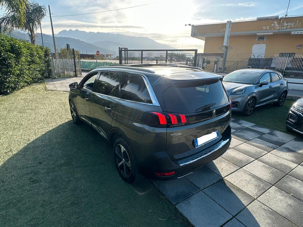 Peugeot 5008 1.5 HDI 130CV GT Line -7 POSTI -TETTO APRIBILE- AUTOMATICO- SUPER FULL
