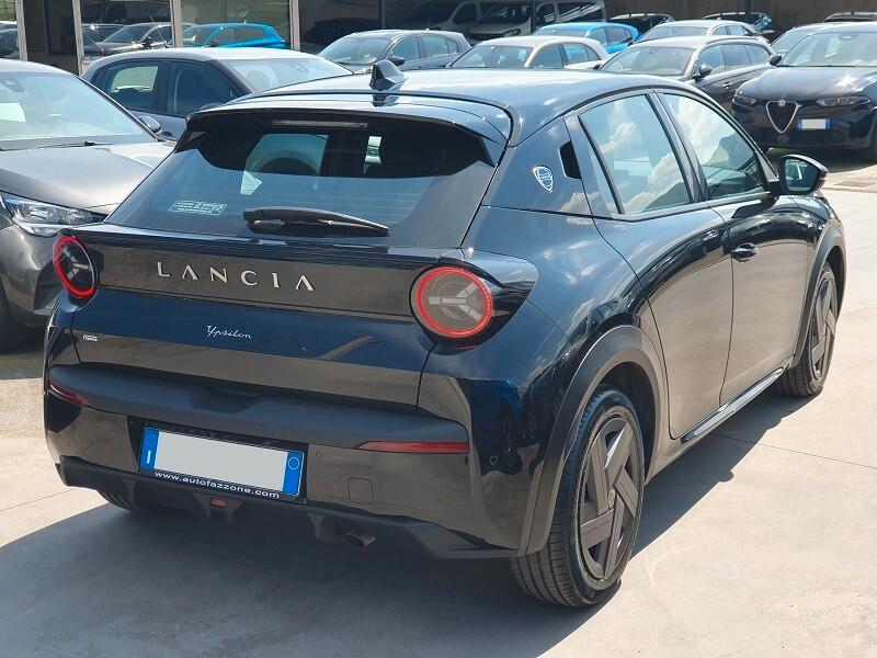 LANCIA NUOVA Ypsilon 1.2 Hybrid 100 MHEV 48V e-DCT