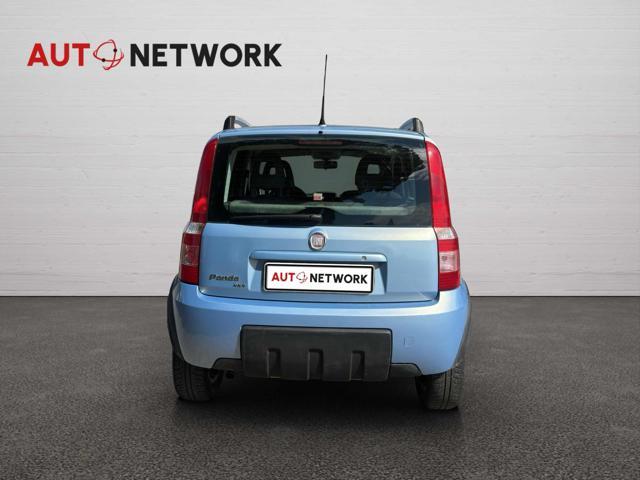 FIAT Panda 1.3 MJT 16V DPF 4x4 Climbing