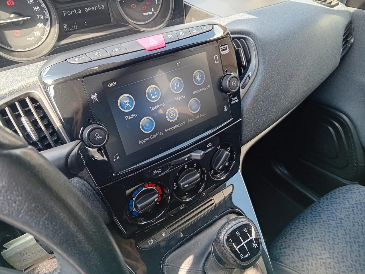 Lancia Ypsilon 1.0 FireFly 5 porte S&S Hybrid Ecochic Silver