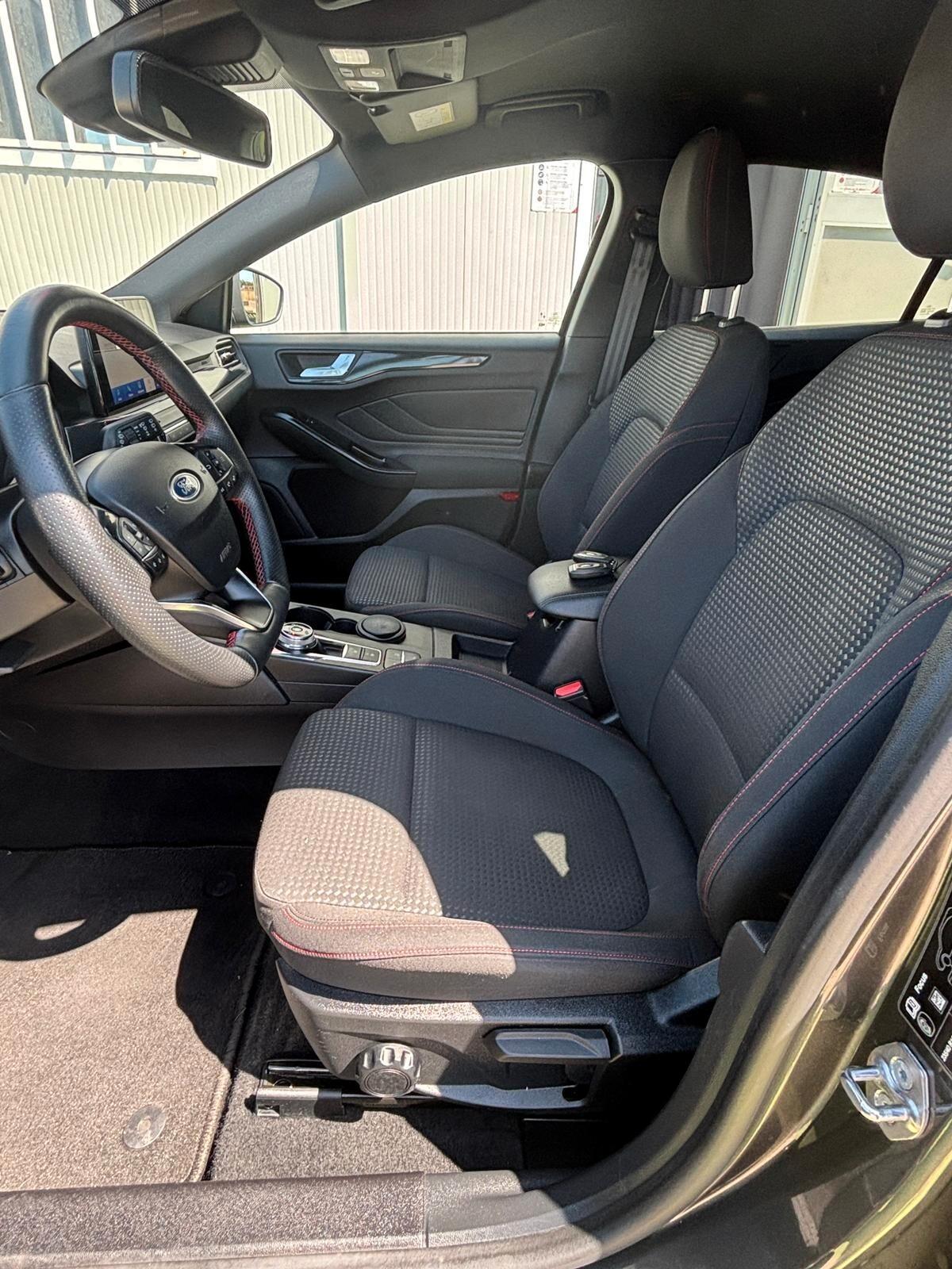 Ford Focus DIESEL 1.5 EcoBlue ST LINE AUTOMATICA