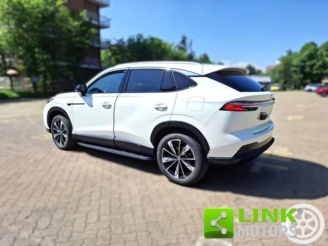 MG HS HEV Luxury PLUG-IN