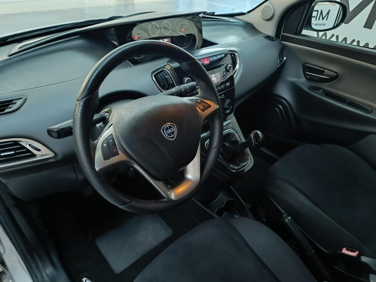 Lancia Ypsilon 1.3 MJT 16V 95 CV 5 porte S&S Gold