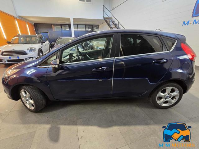 FORD Fiesta + 1.6 TDCi 95CV 5 porte
