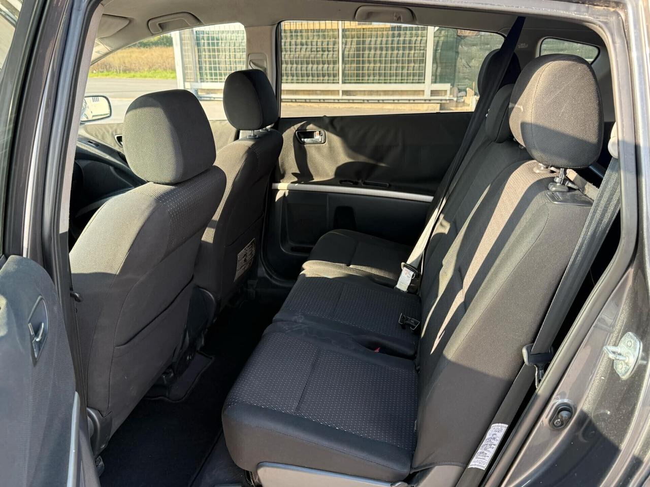 Toyota Corolla Verso 2.2 16V D-4D Luna