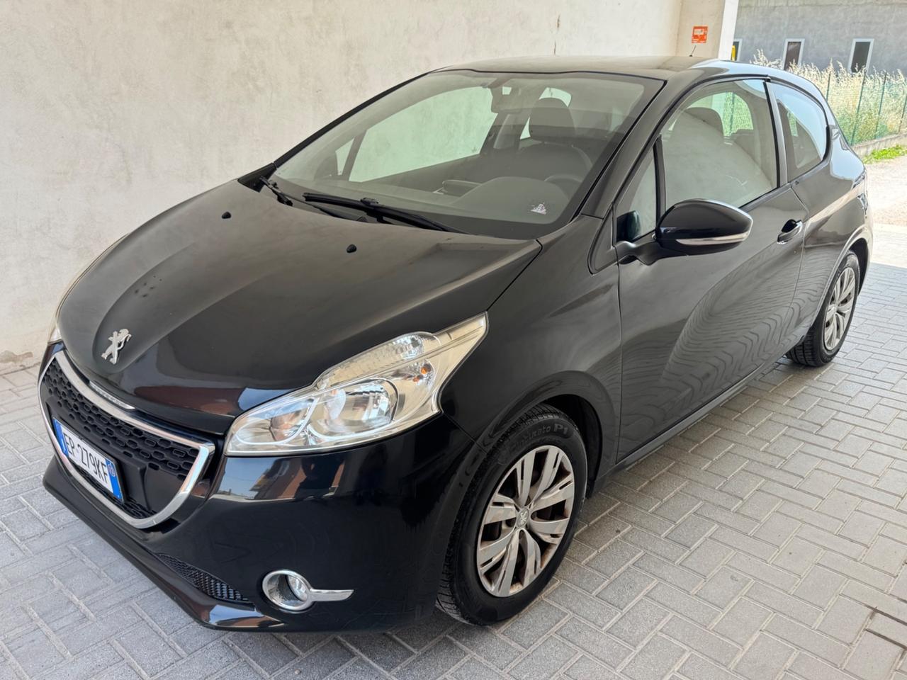 Peugeot 208 1.2 VTi 82 CV , CINGHIA ROTTA