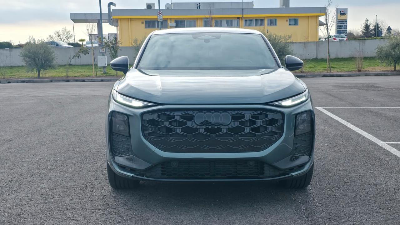 Audi Q3 SPB 35 TDI SLINE TETTO KM 0 2026