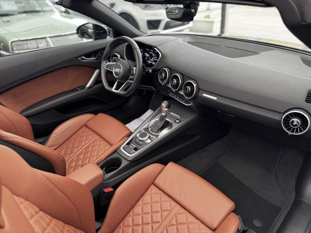 AUDI TT Roadster 2.0 TFSI 230cv Quattro S-Tronic Design