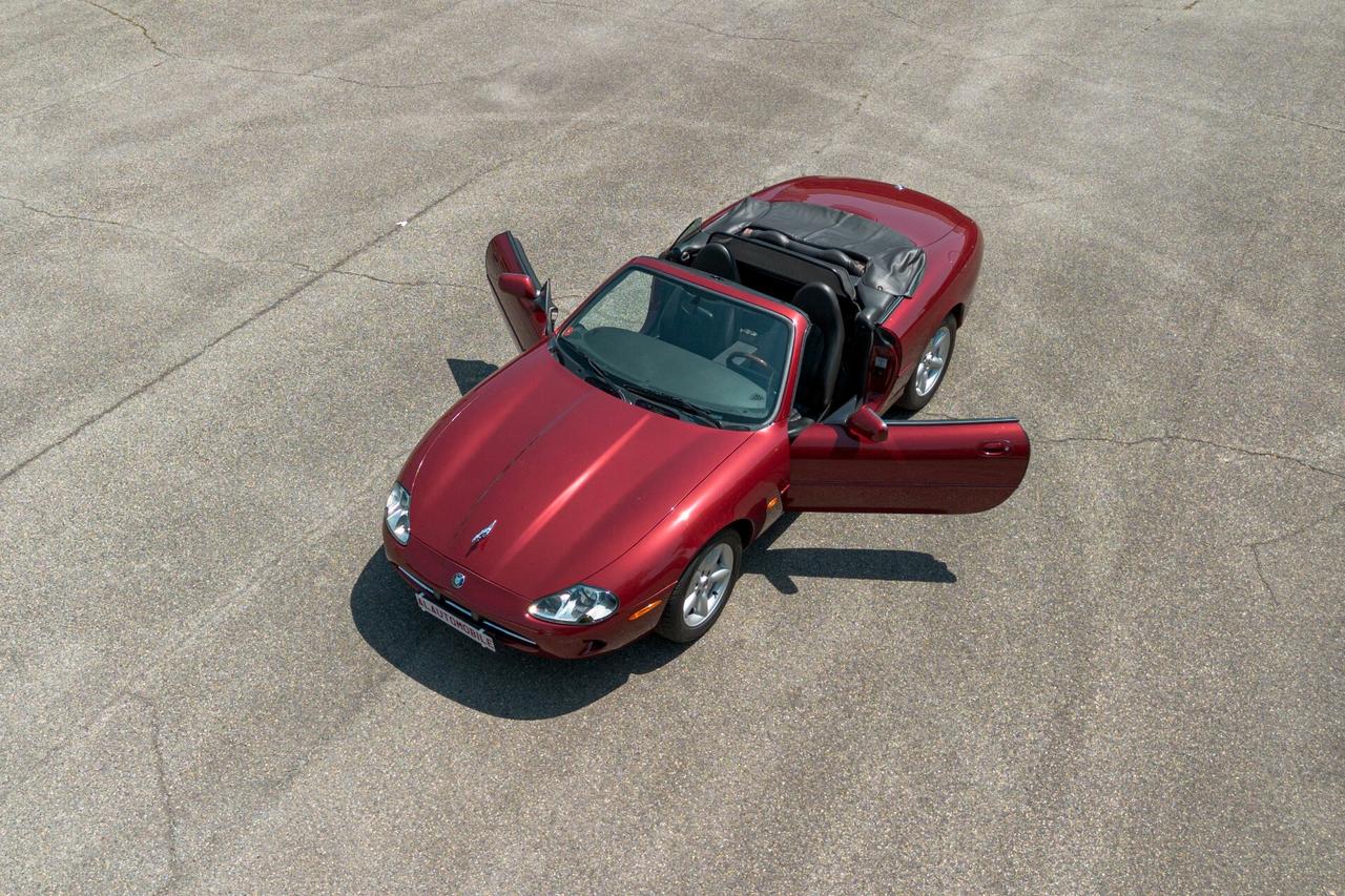 Jaguar XK *Stupenda * Tonneau*Frangivento*