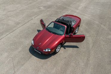 Jaguar XK *Stupenda * Tonneau*Frangivento*