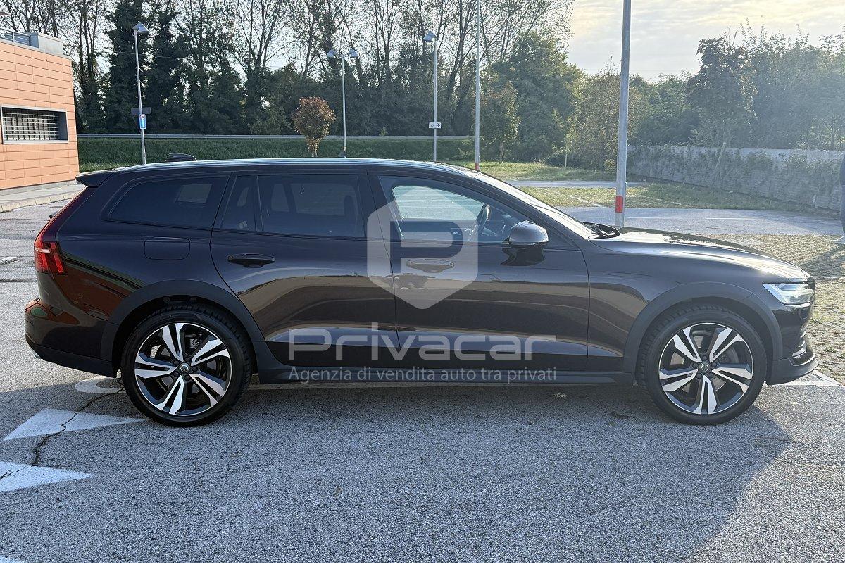 VOLVO V60 Cross Country D4 AWD Geartronic Business Plus