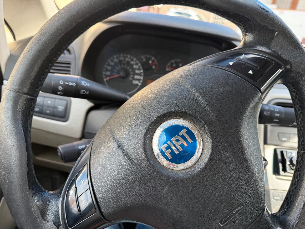 Fiat Grande Punto 1.3 MJT 90 CV 5 porte Dynamic