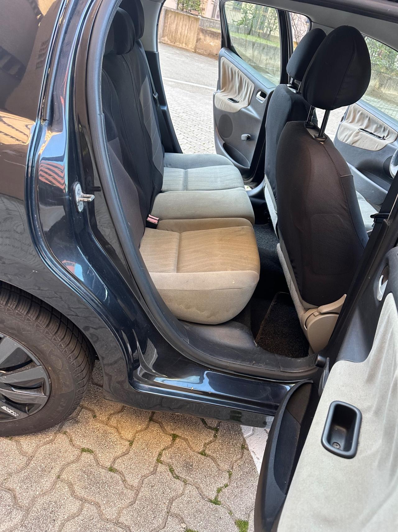 Peugeot 207 1.4 8V 75CV 5p. ONE Line