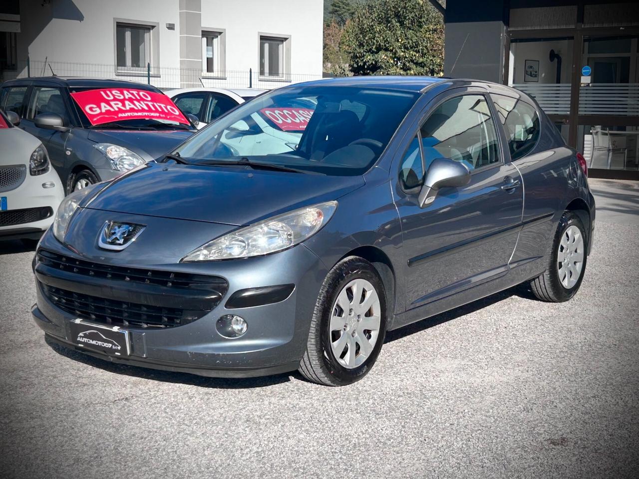 Peugeot 207 1.4 8V 75CV
