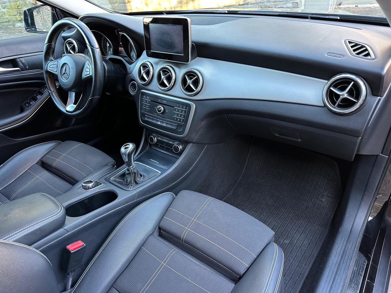 Mercedes-benz GLA 180 d Sport