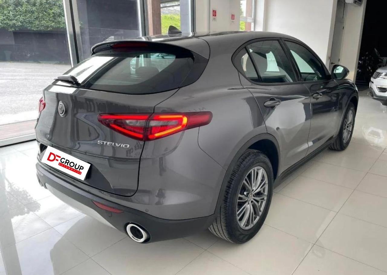 Alfa Romeo Stelvio 2.2 Turbodiesel 180 CV AT8 Q4 Business