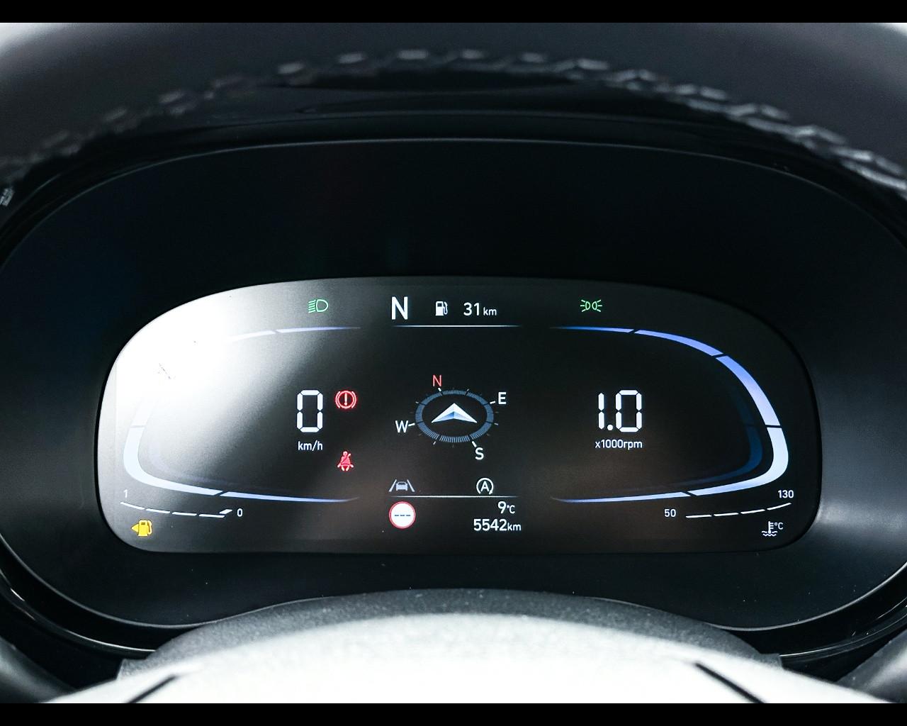 HYUNDAI i10 3ª serie - i10 1.0 MPI AT Connectline