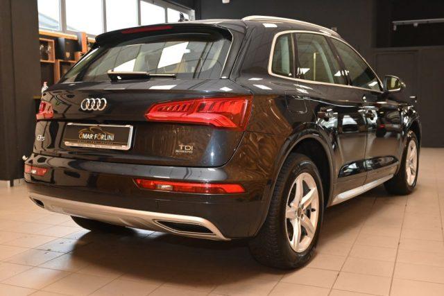 AUDI Q5 40 2.0TDI Q.BUSIN.SPORT 190CV S-TR.NAVI CAM18"FULL