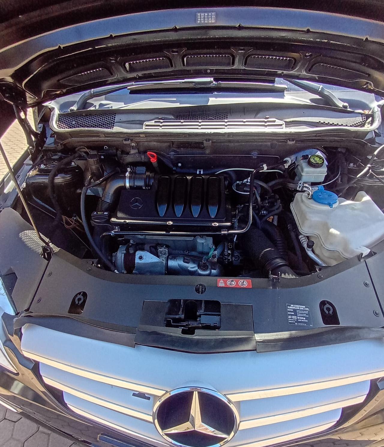 Mercedes-benz - APERTI AD AGOSTO