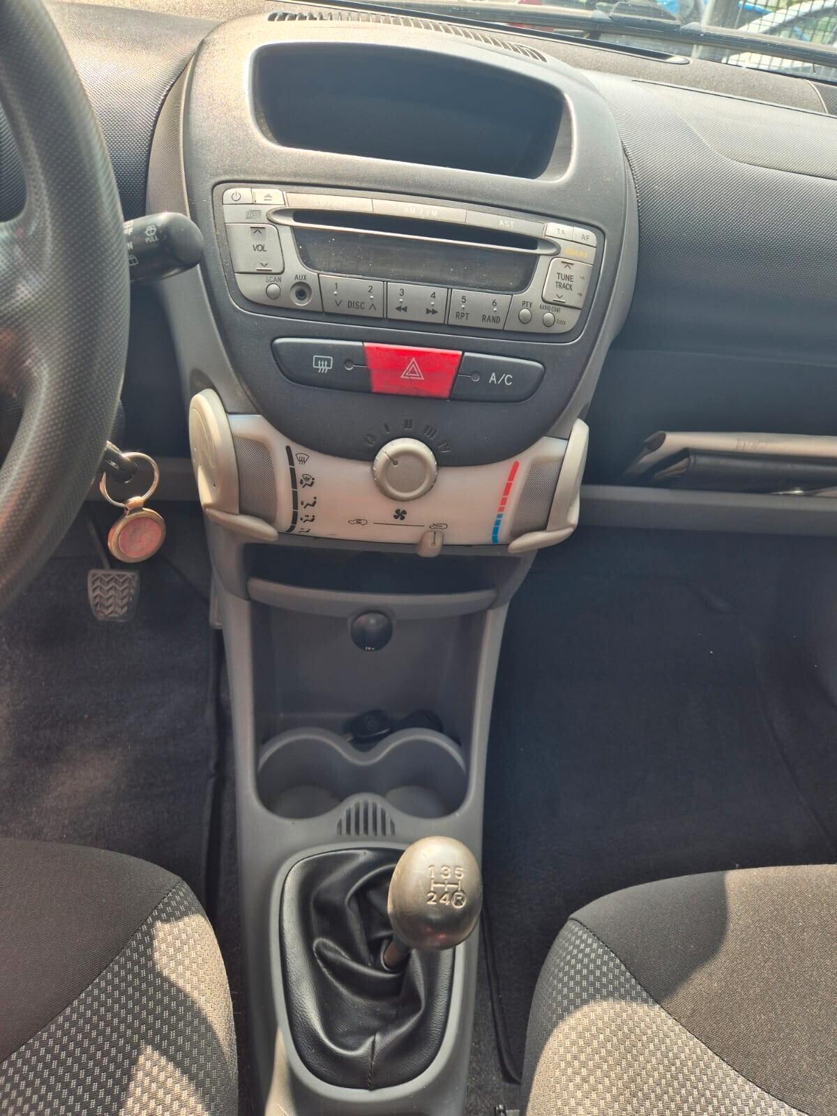 Toyota Aygo 1.0 12V VVT-i 3 porte Sol