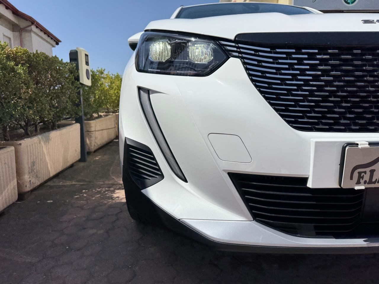 Peugeot 2008 BlueHDi 130 S&S EAT8 Allure