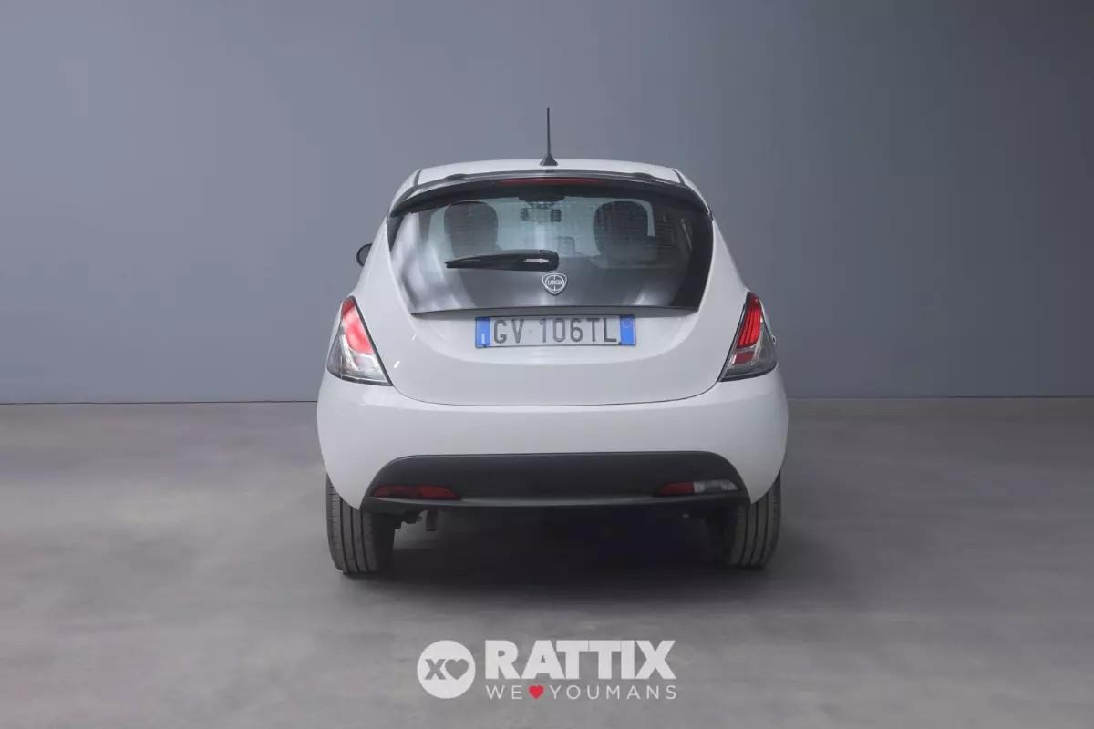 Lancia Ypsilon 1.0 Firefly Hybrid 70CV Oro