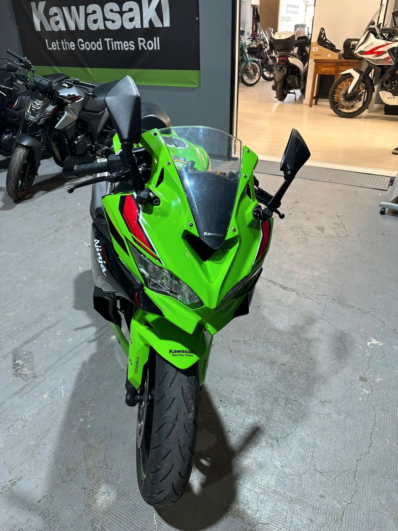 Kawasaki Ninja 400 ZX400R