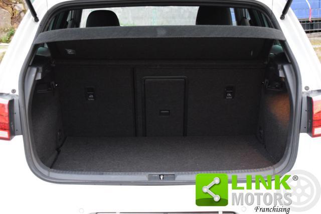 VOLKSWAGEN Golf eHIBRID