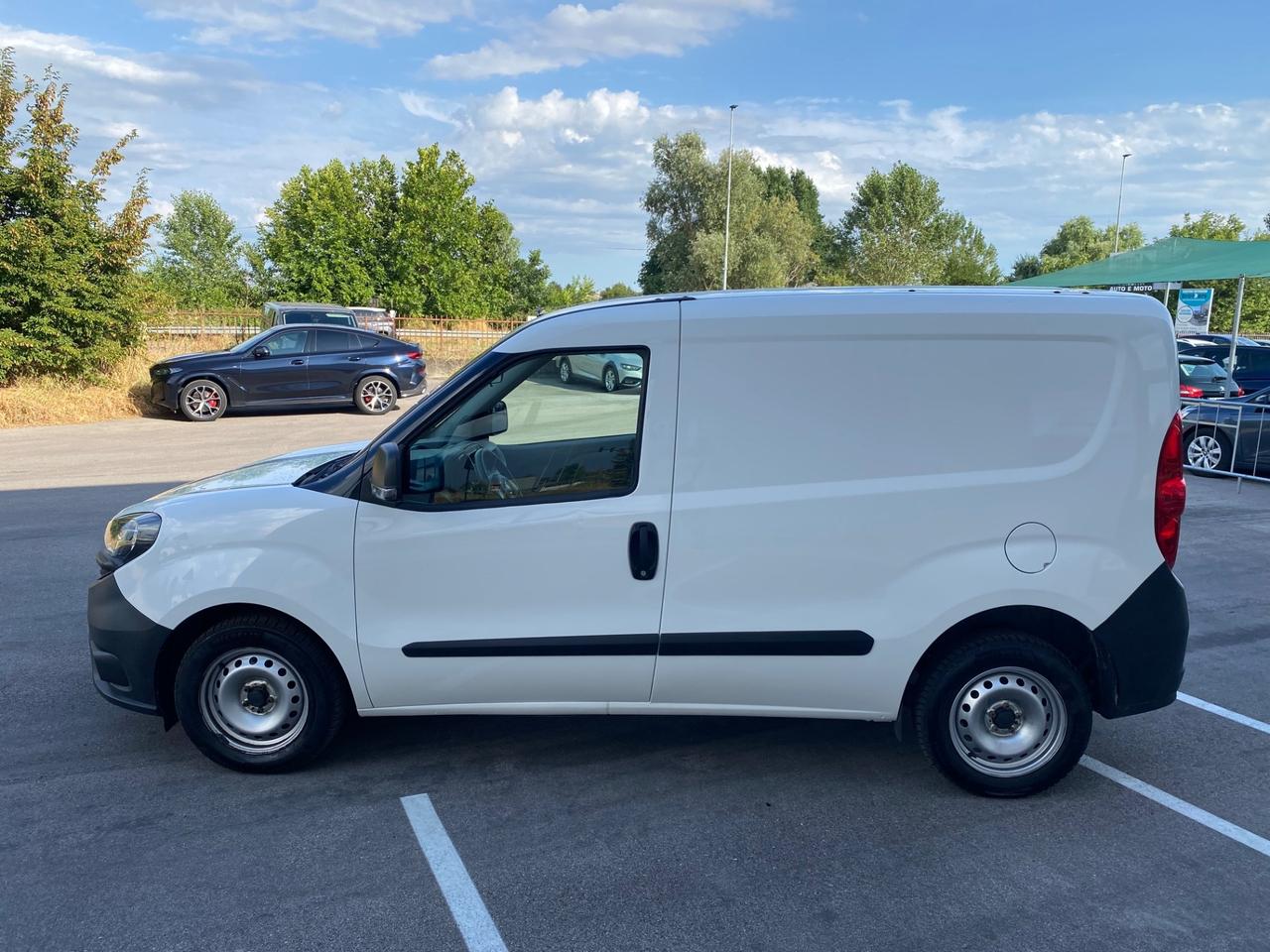 Fiat Doblo 1.6 MJT 90CV S&S PL-TN Cargo Maxi Easy