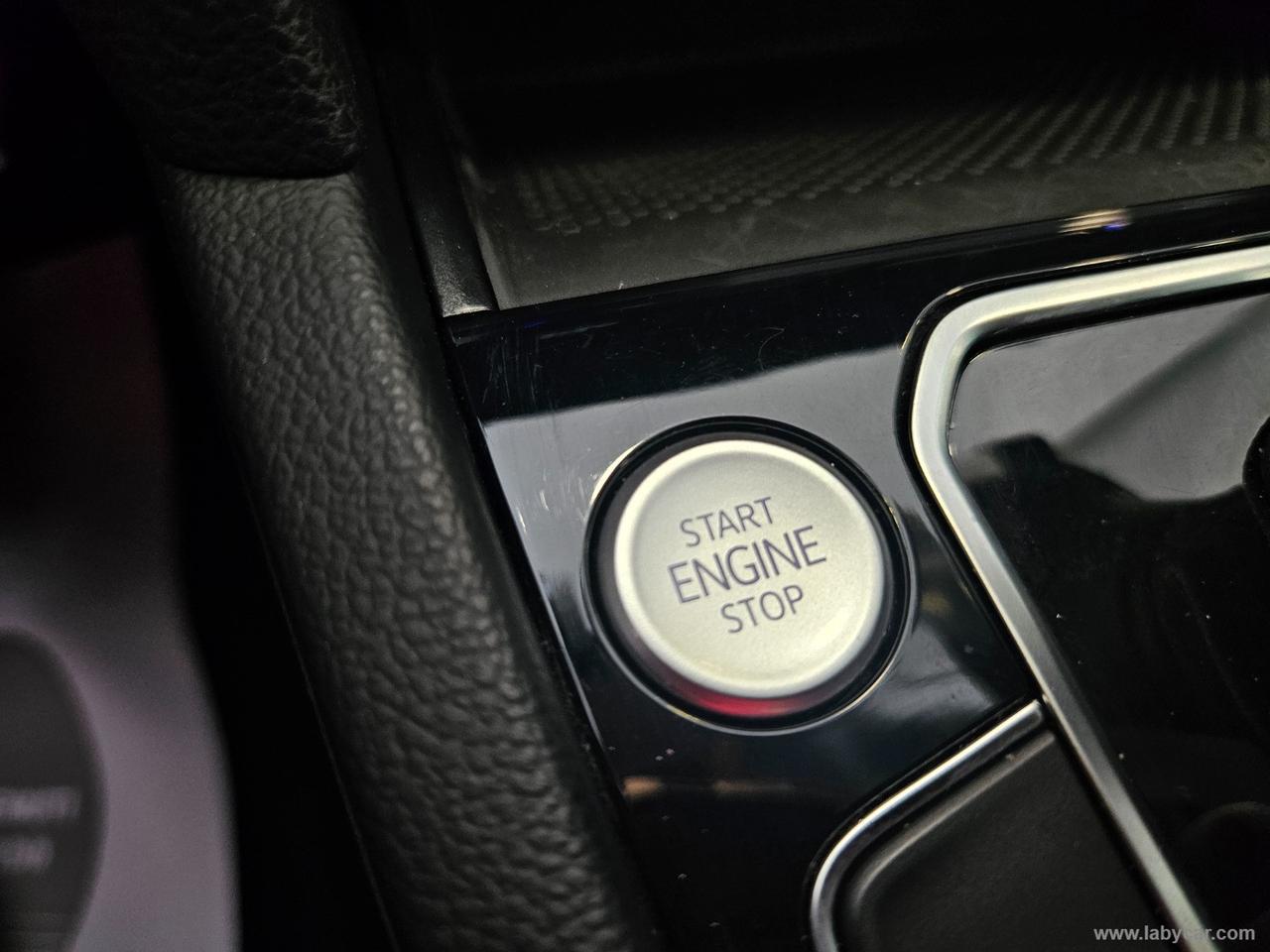 VOLKSWAGEN Passat Var. 2.0 TDI EVO DSG Business