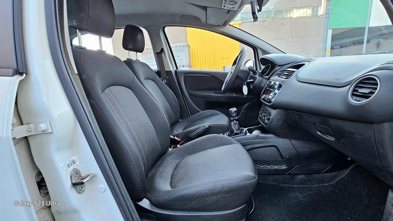 FIAT PUNTO EVO 90 MILA KM OK NEOPATENTATI GARANZIA 12 MESI