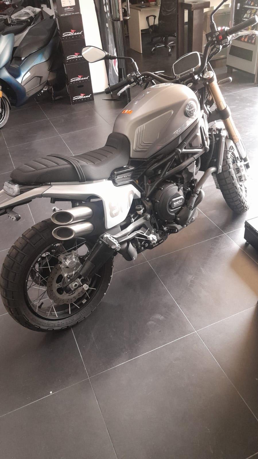 Benelli Leoncino 800 TRAIL