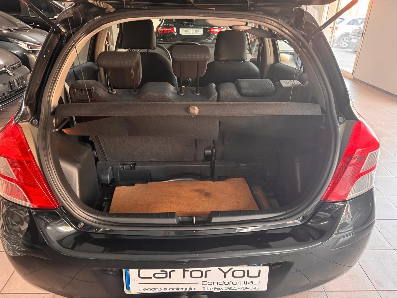 Toyota Yaris 1.0 5 porte Now