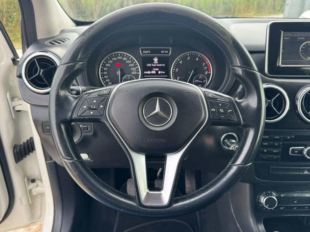Mercedes-benz B 200 NGD Executive Gancio Traino