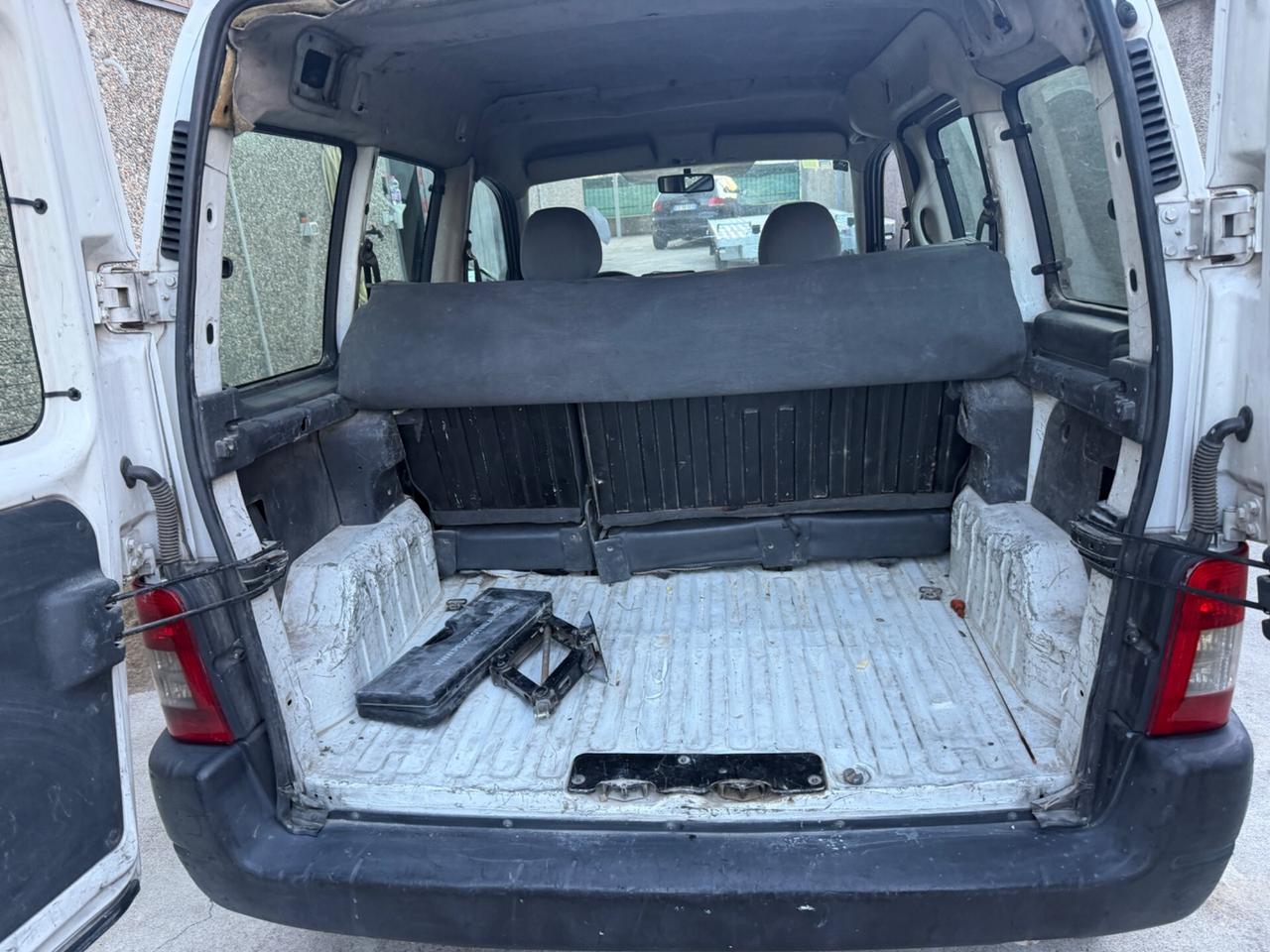 Citroen Berlingo 1.6 HDi 90CV 4p. 20 Van Liv.B XTR Cit