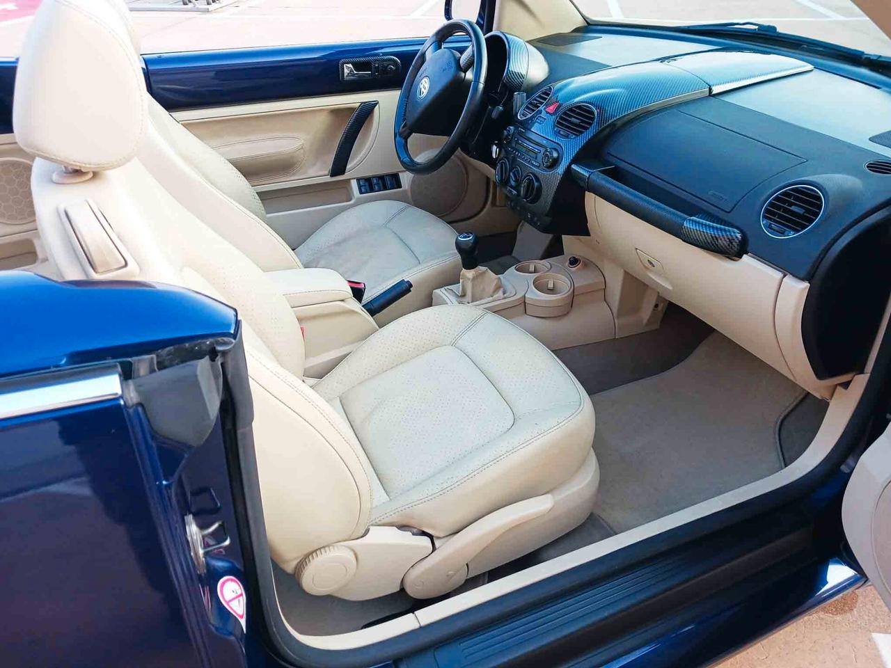 Volkswagen New Beetle CABRIOLET