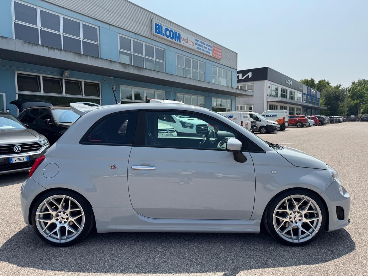 Abarth 500 1.4 Turbo T-Jet Custom