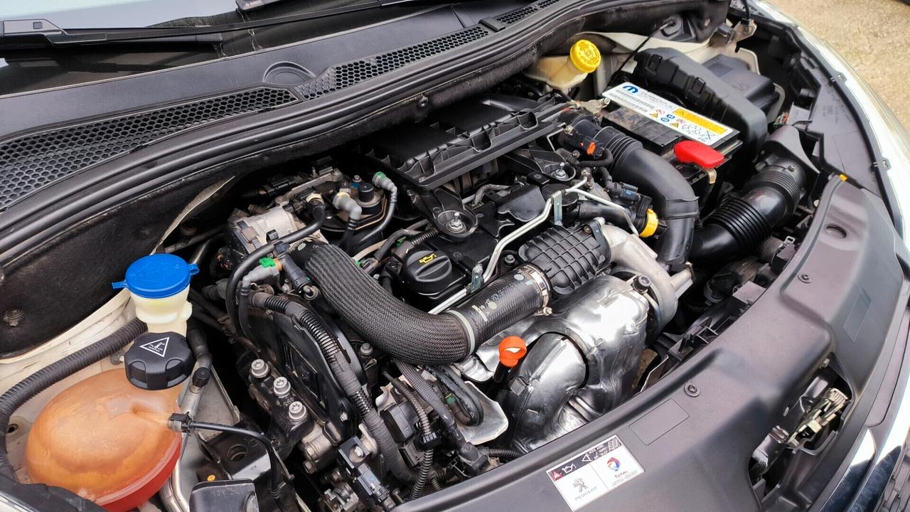 Peugeot 208 1.4 HDi 68 CV 5 Porte