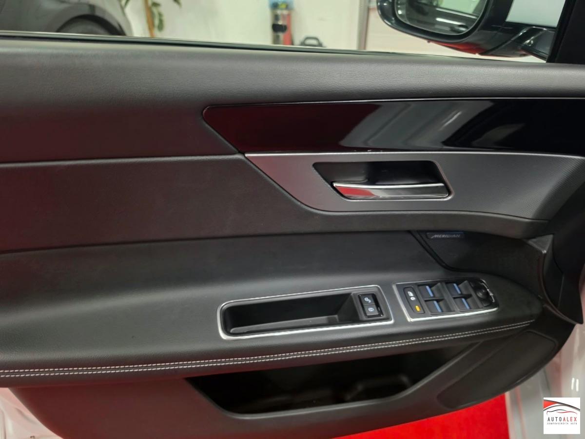 JAGUAR - XF - 2.0d 180 CV AWD R-Sport Automatico