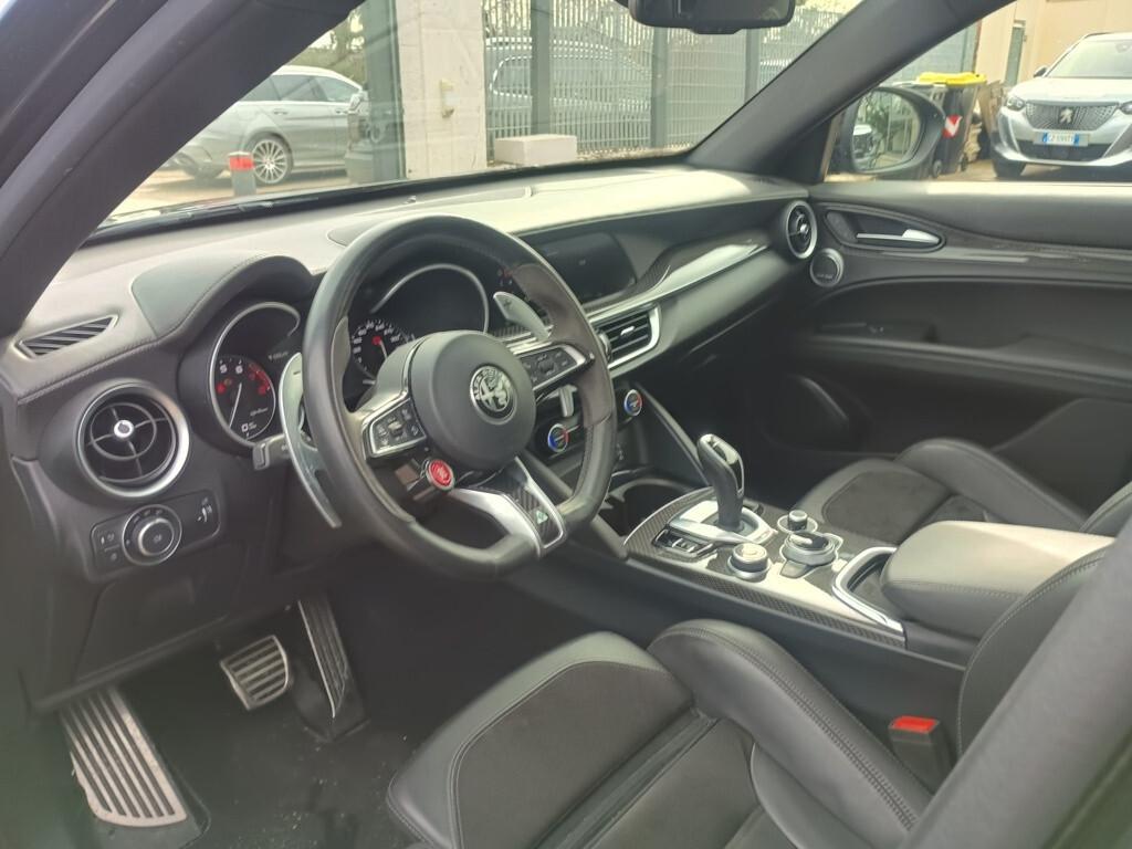 Alfa Romeo Stelvio 2.9 Bi-Turbo V6 510 CV AT8 Q4 Quadrifoglio