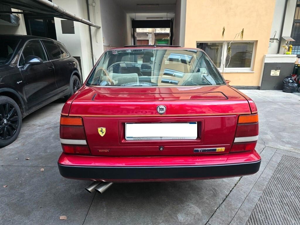 Lancia Thema 8.32