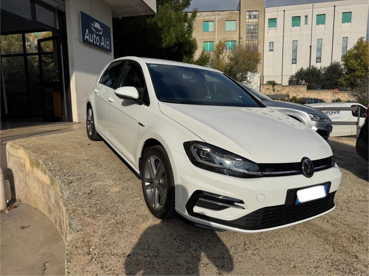 Vw Golf 2.0 TDI - R.LINE - FARI LED - 2019