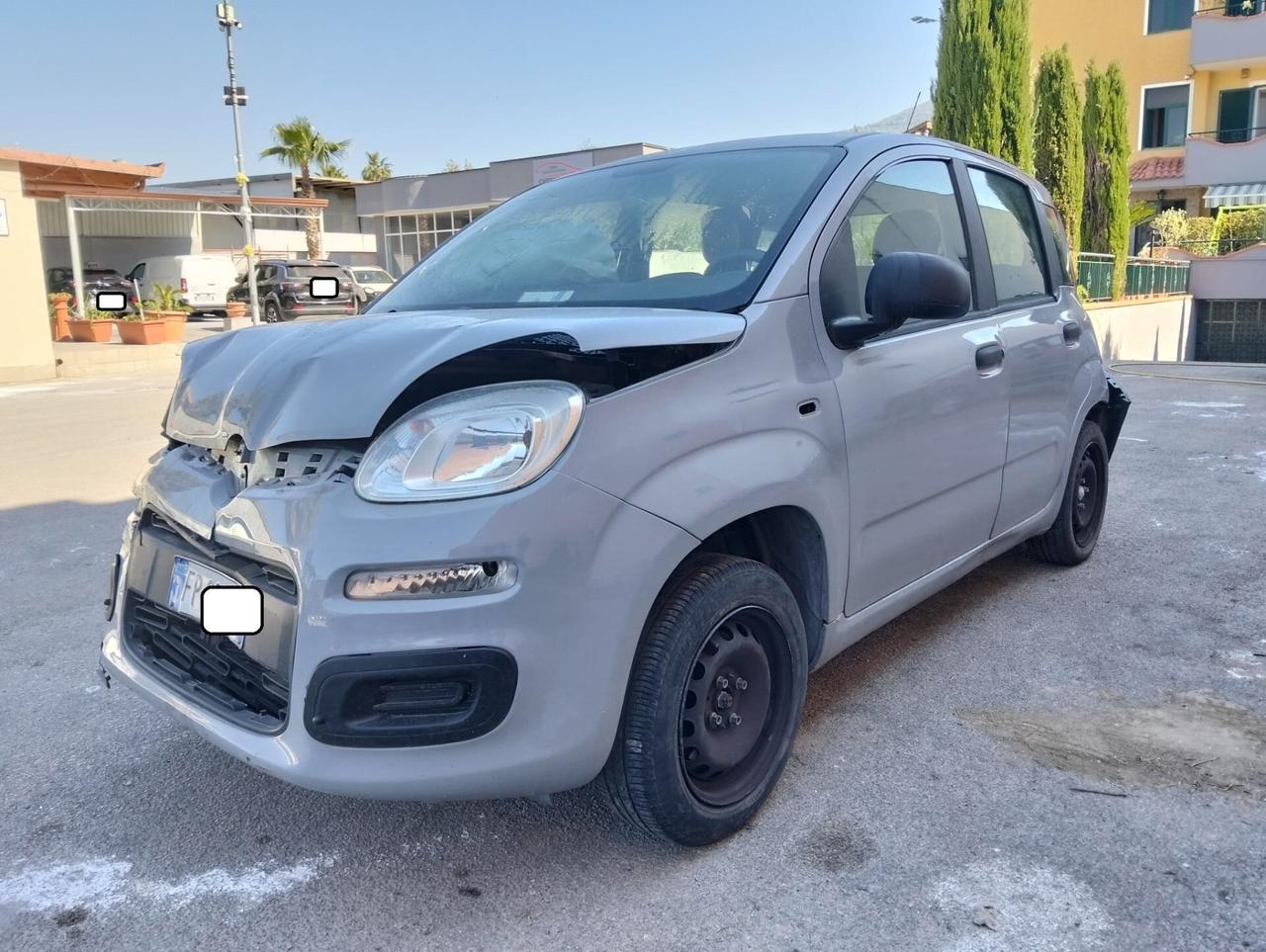 Fiat Panda 1.2 Lounge 2018 SINISTRATA