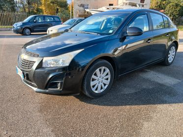 Chevrolet Cruze 1.6 gpl