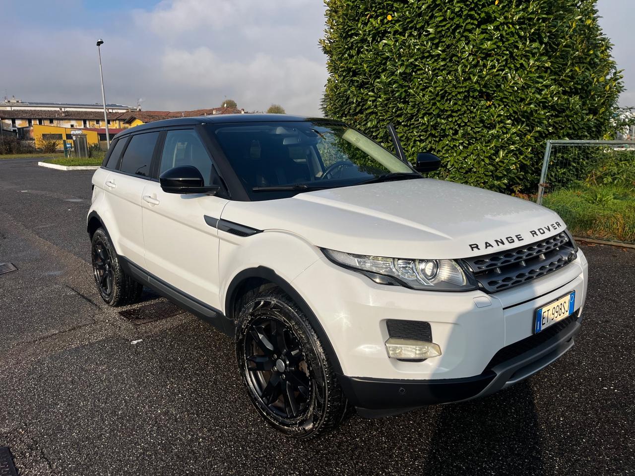 Land Rover Range Evoque 2.2 TD4 5p. Pure Tech Pack Launch Edition