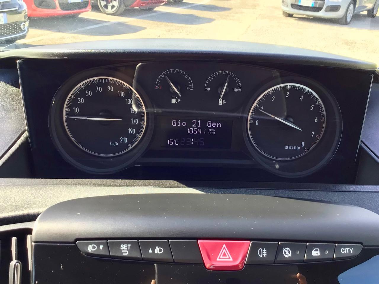 Lancia Ypsilon 1.0 70Cv FireFly 5 porte Hybrid Silver